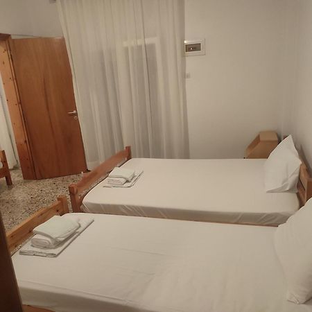 Michalos Apartments Paralía Skotínis Kültér fotó