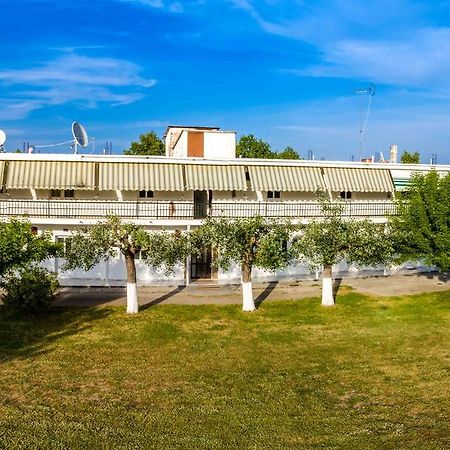 Michalos Apartments Paralía Skotínis Kültér fotó